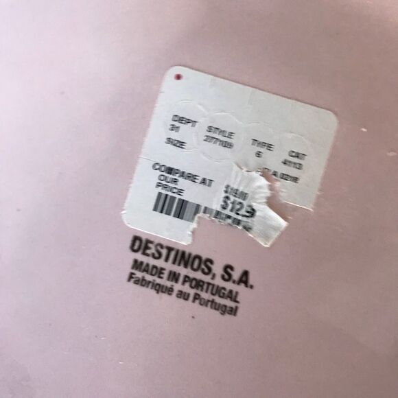 Destinos S.A Scalloped Bowl  - Picture 2 of 2